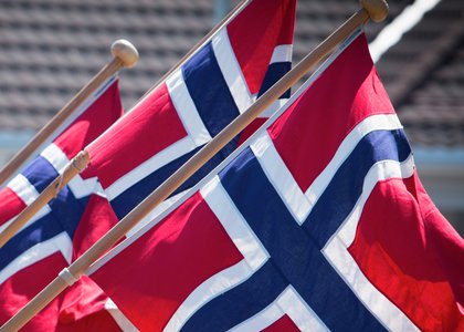 Norske flagg - Klikk for stort bilde